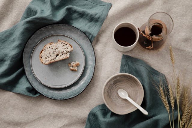 The Linen Tablecloth by Cultiver.