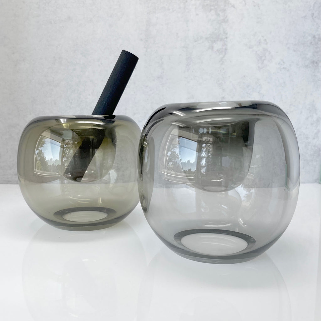 Two BÜBLE DIFFUSER diffusers with a black handle from House of Good.